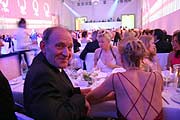 Schauspieler Michael Mendl im Ballsaal (Foto: MartiN Schmitz)
